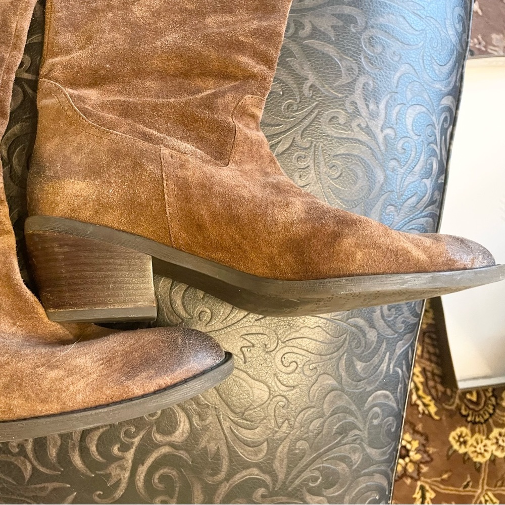 Incredible Franco Sarto suede laser cut tall boots! - Picture 6 of 12